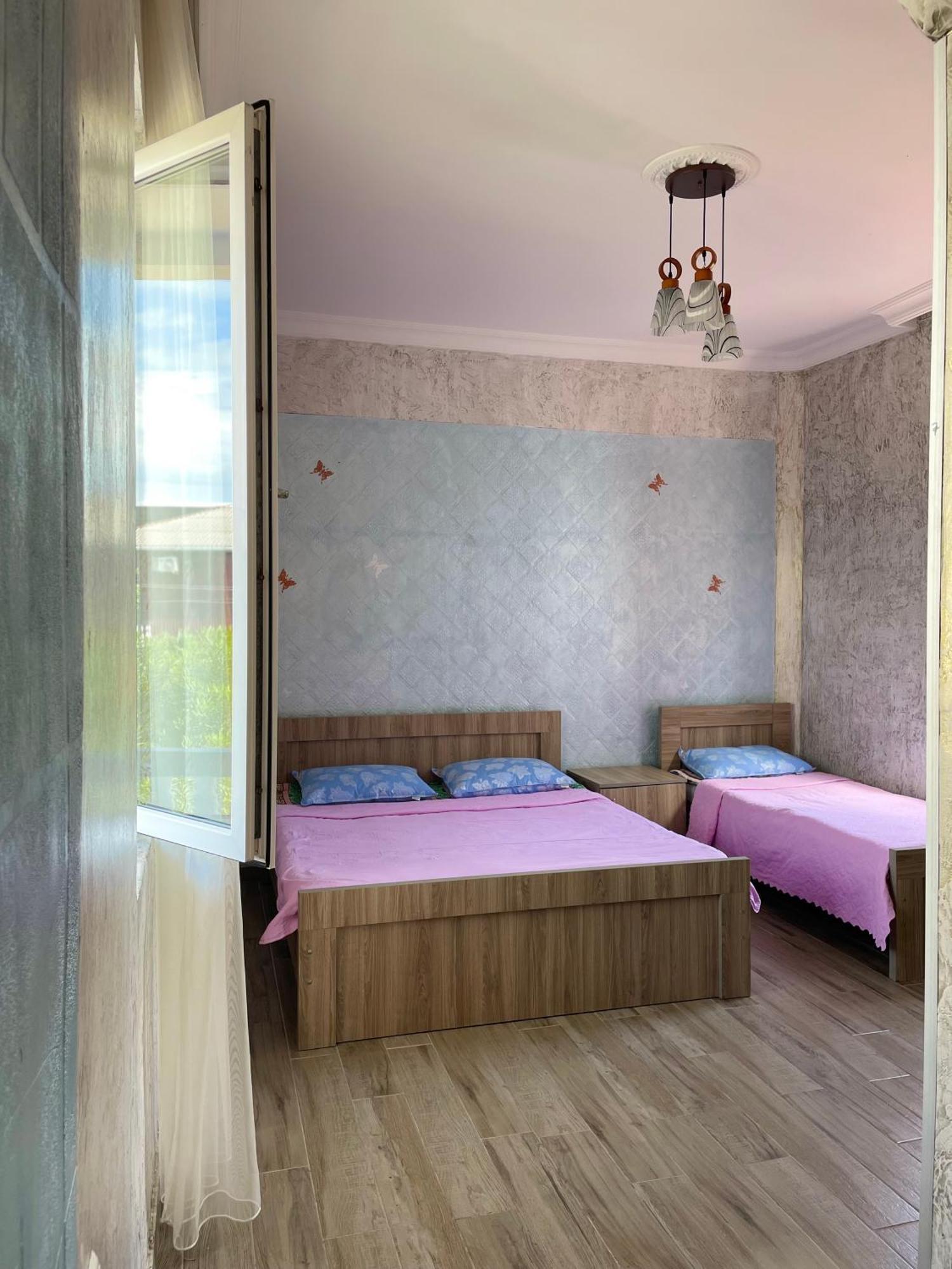 Sun Kissed Hotel Кобулети Екстериор снимка