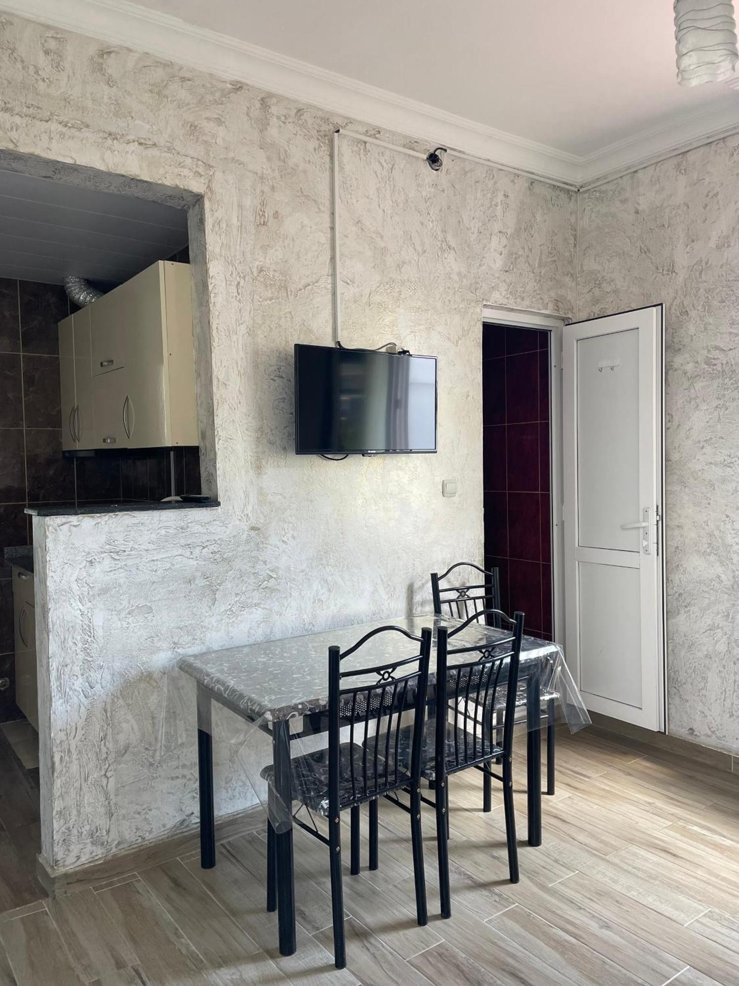Sun Kissed Hotel Кобулети Екстериор снимка